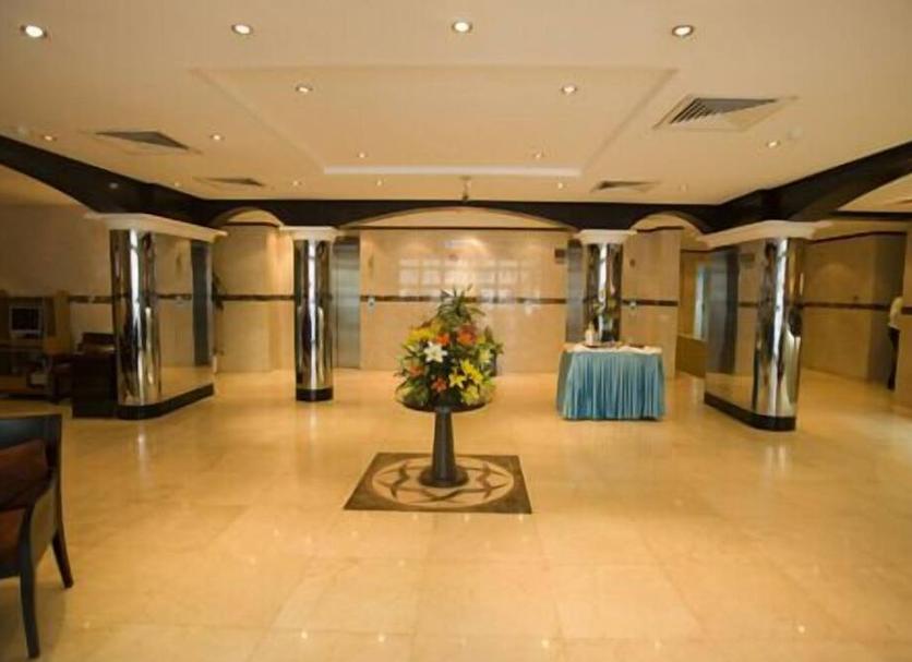 Hall Foto