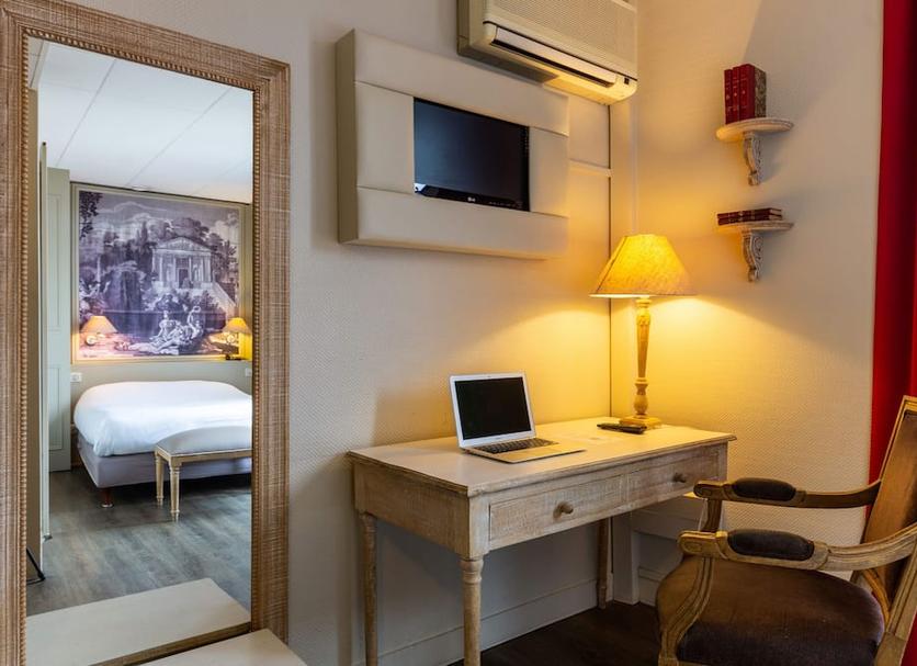Comodidade do quarto Foto