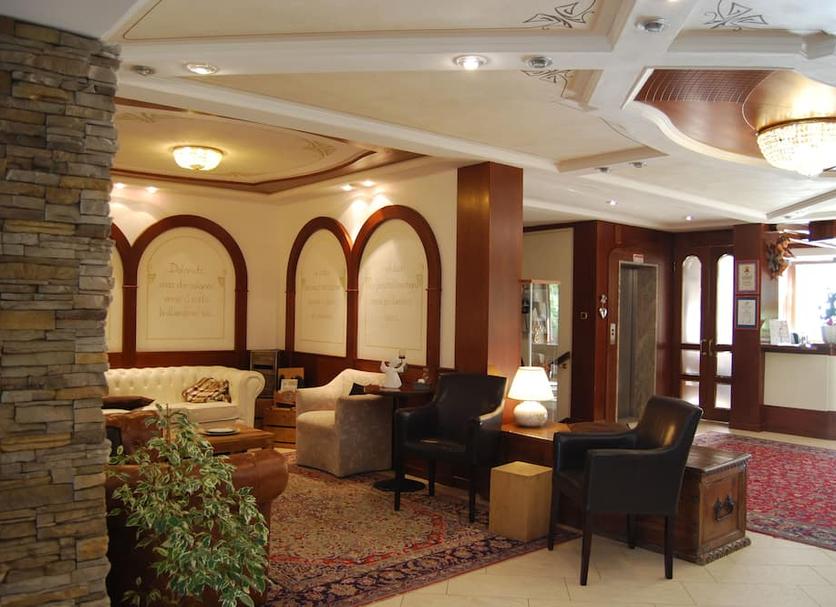 Hall Foto
