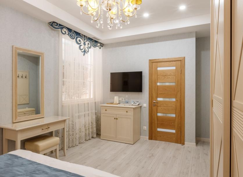 Comodidade do quarto Foto