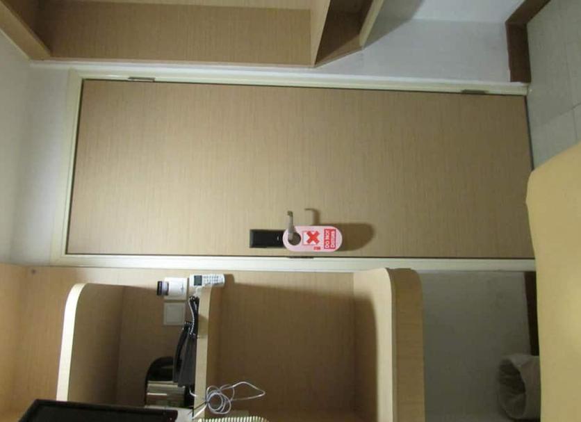 Comodidade do quarto Foto