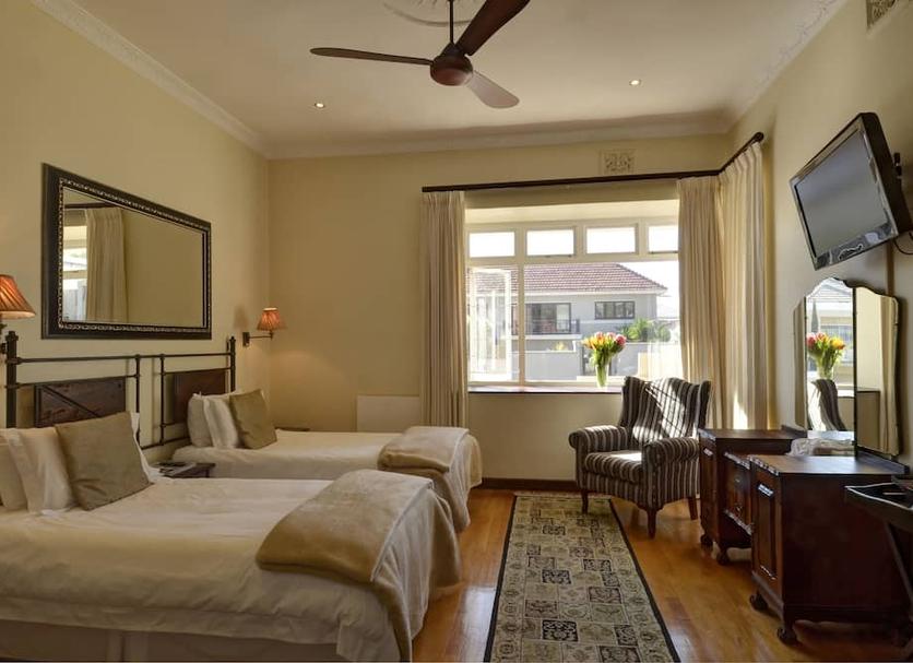 Quarto Foto