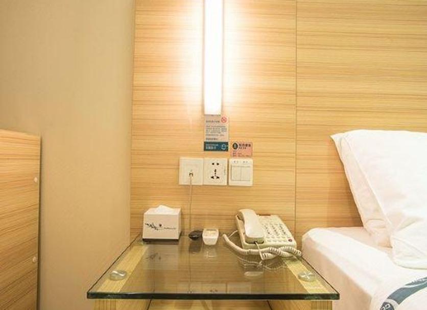 Comodidade do quarto Foto