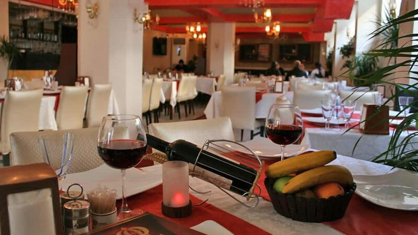 Hotel Diana
