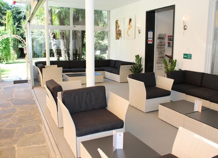 Hall Foto