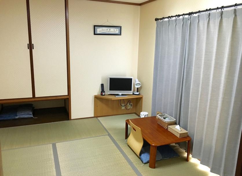 Comodidade do quarto Foto