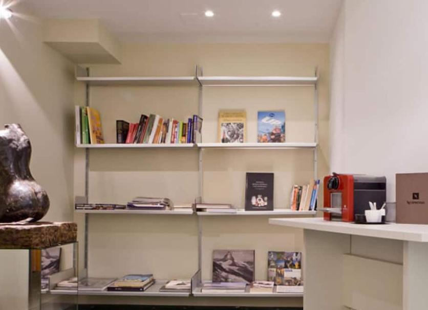 Comodidade do quarto Foto