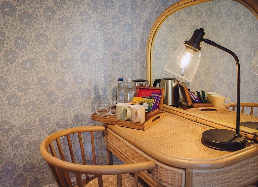 Comodidade do quarto Foto