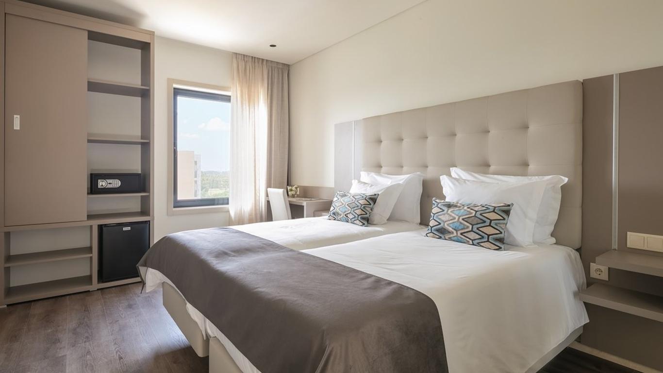 Oporto Airport & Business Hotel