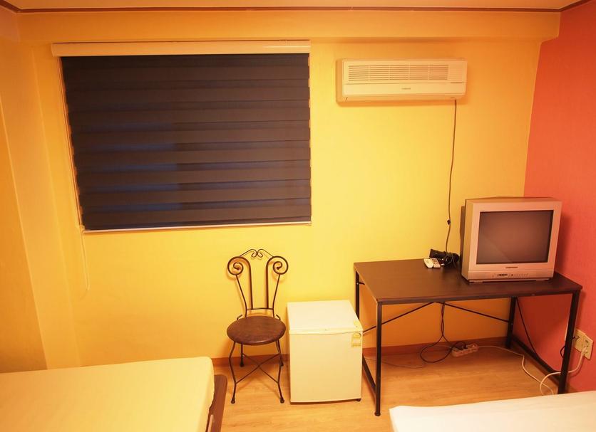 Comodidade do quarto Foto