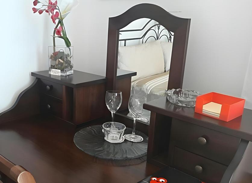 Comodidade do quarto Foto