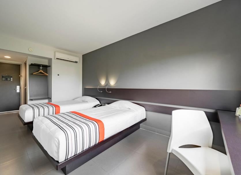 Quarto Foto