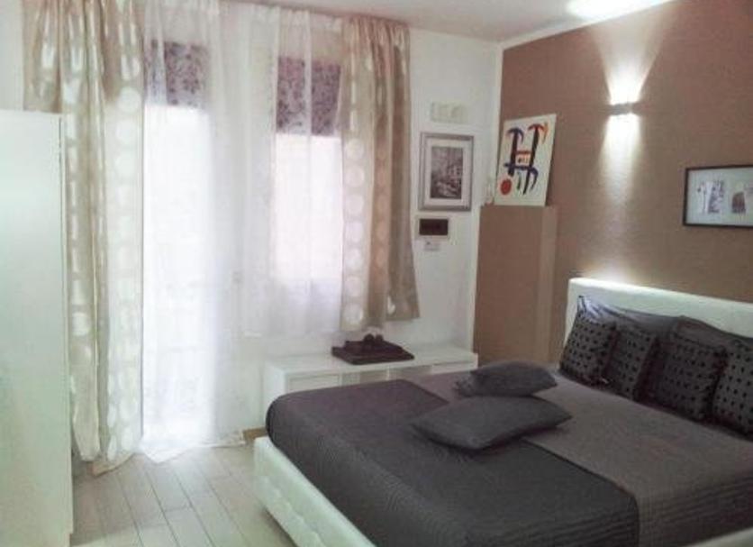Comodidade do quarto Foto