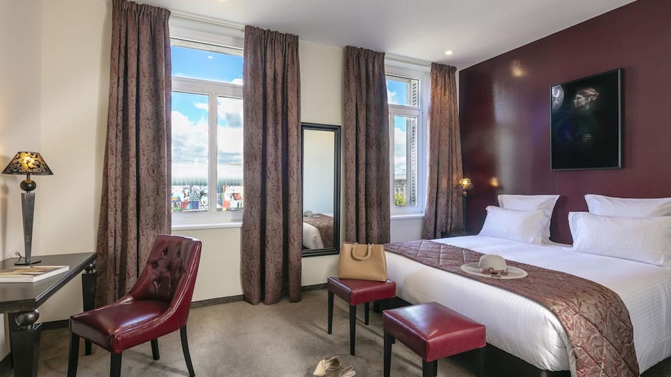 Hotel Arok