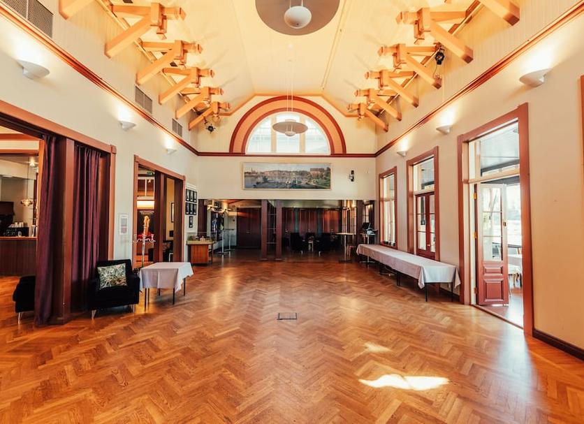Hall Foto