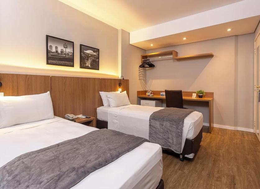 Quarto Foto