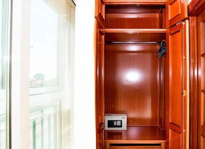 Comodidade do quarto Foto