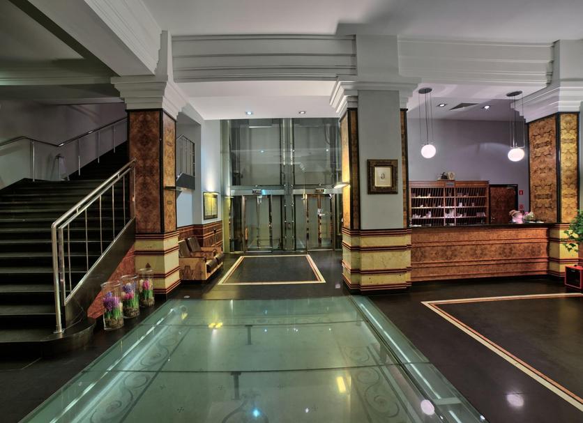 Hall Foto