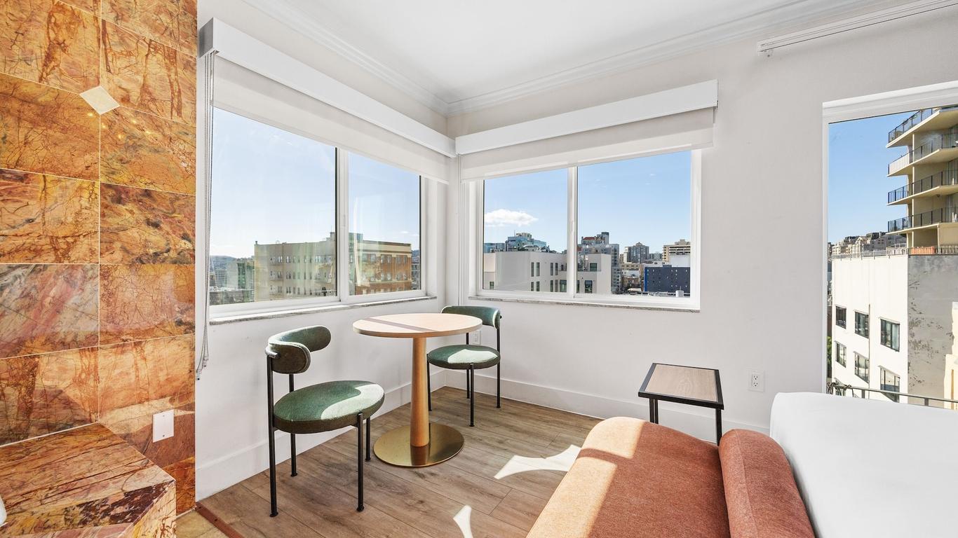 Nob Hill Hotel
