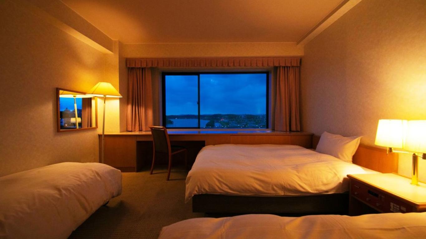 Mito Hotel Season