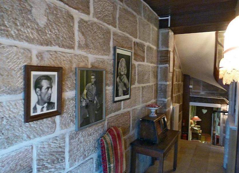 Comodidade do quarto Foto