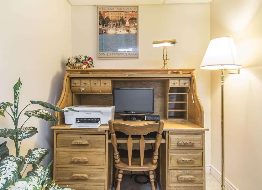 Comodidade do quarto Foto