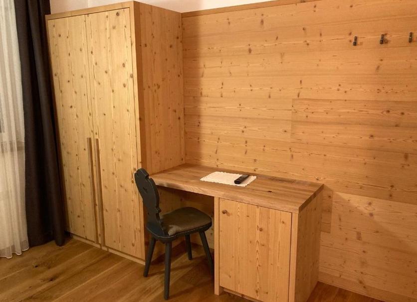 Comodidade do quarto Foto