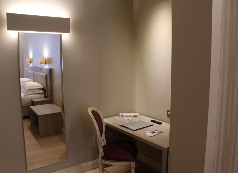 Comodidade do quarto Foto