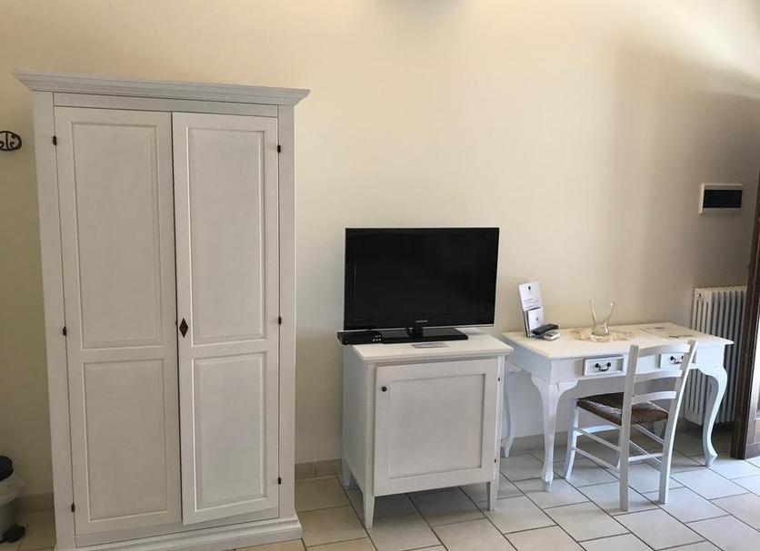 Comodidade do quarto Foto