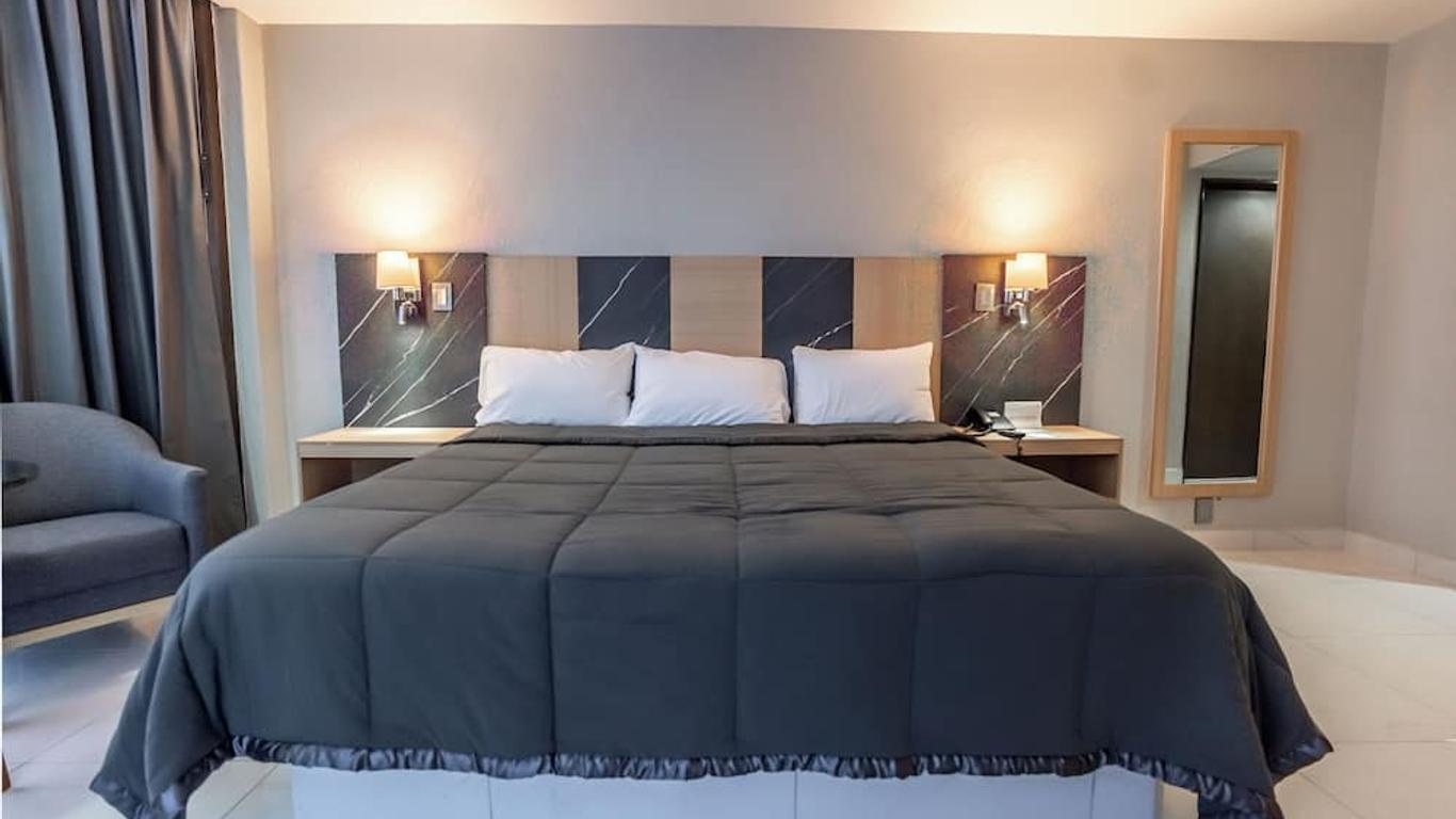 Hotel Real Plaza