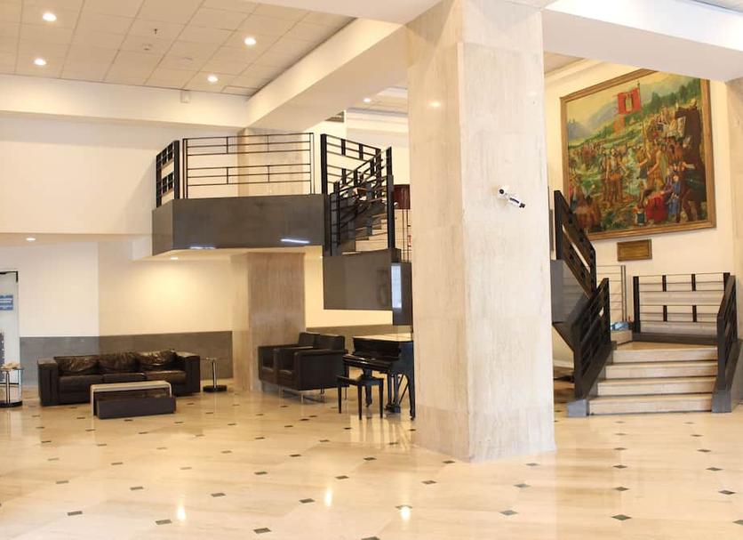 Hall Foto