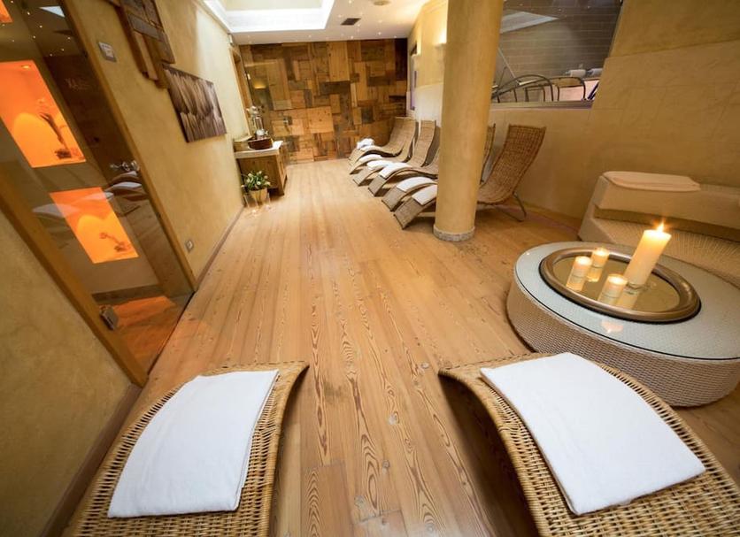 SPA Foto