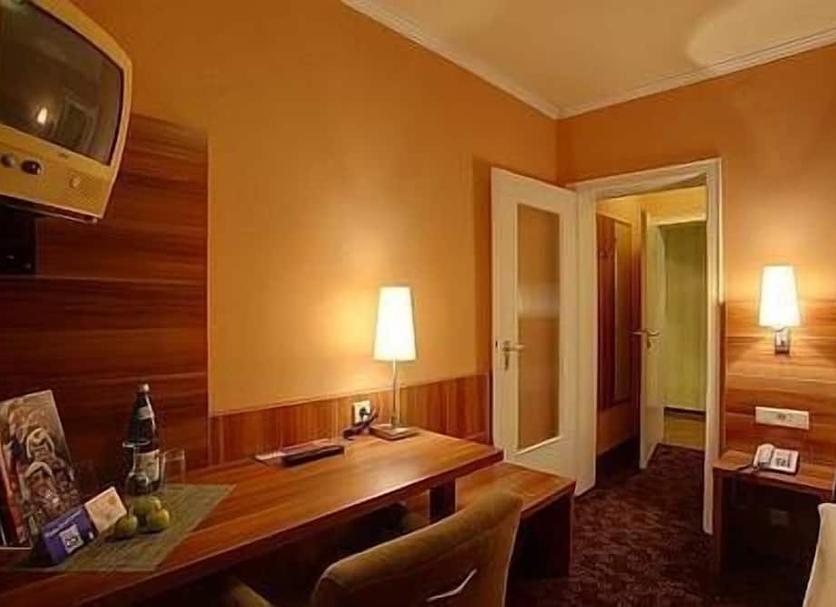 Comodidade do quarto Foto