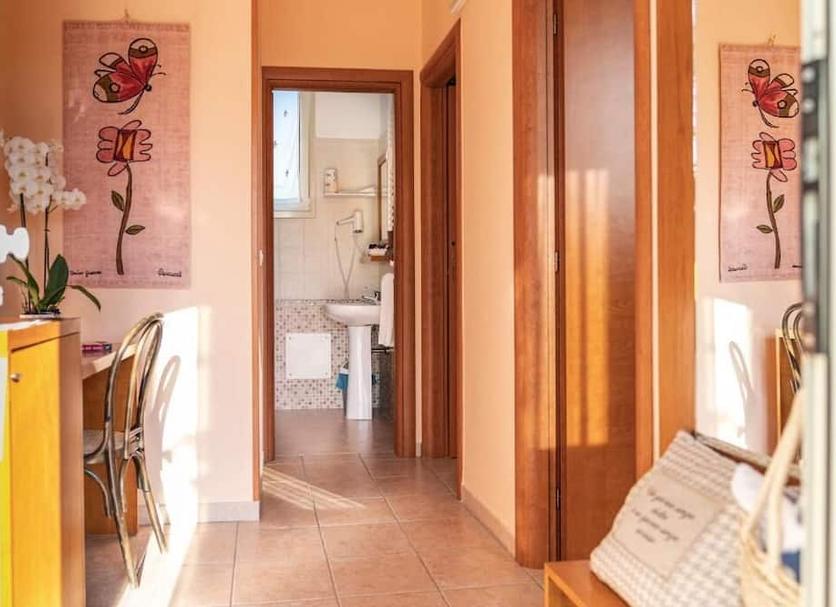 Comodidade do quarto Foto