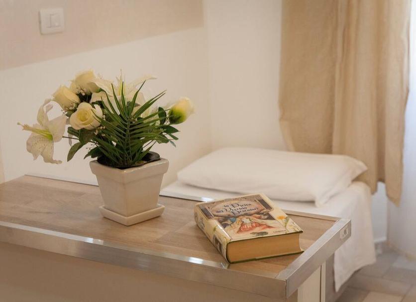 Comodidade do quarto Foto