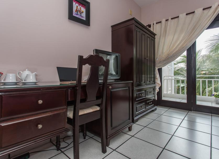 Comodidade do quarto Foto