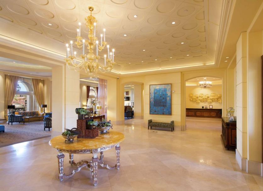 Hall Foto