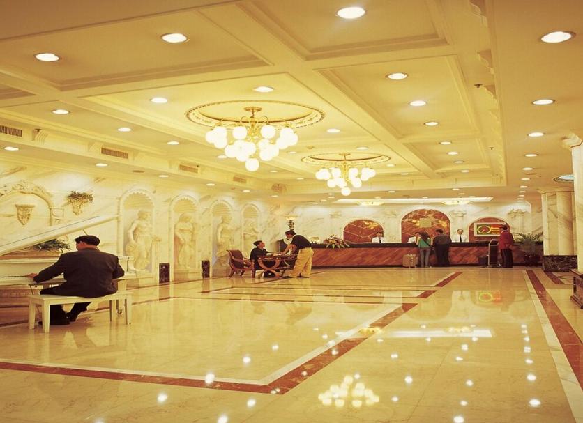 Hall Foto