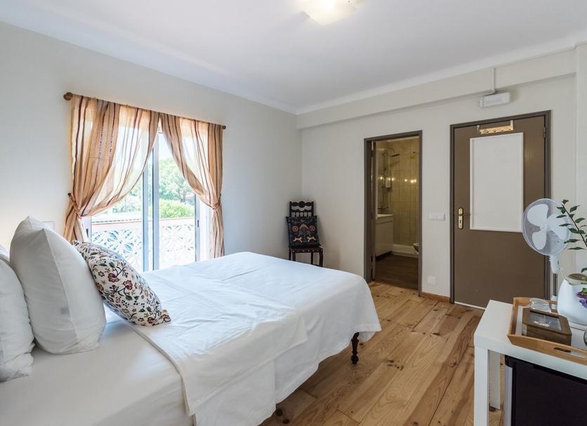 Comodidade do quarto Foto
