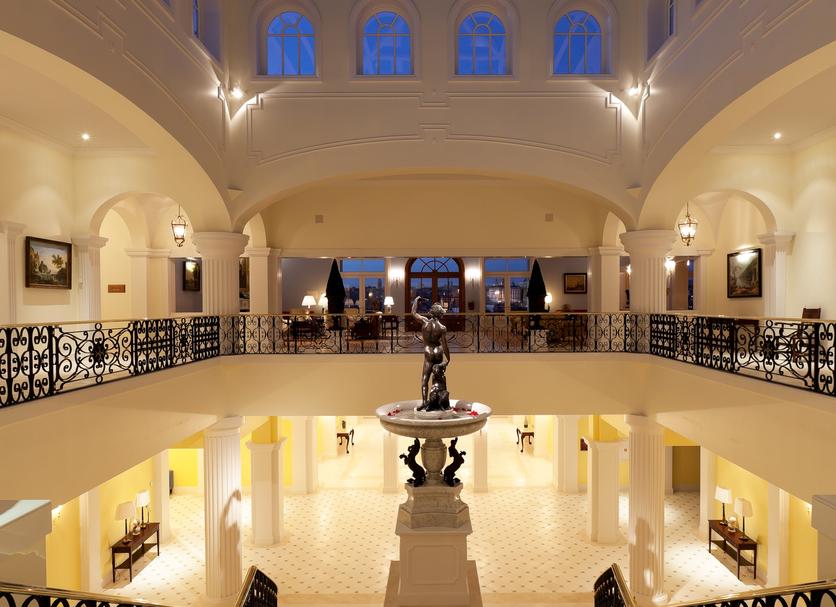 Hall Foto