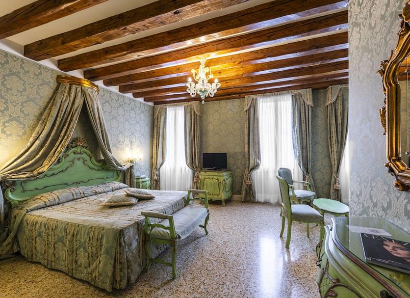 Quarto Foto