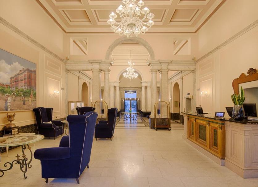 Hall Foto