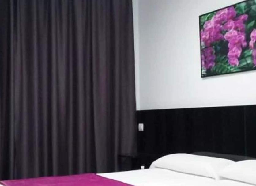 Comodidade do quarto Foto