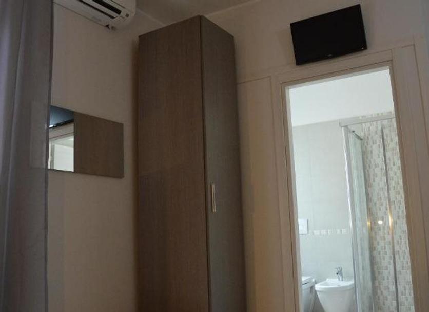 Comodidade do quarto Foto