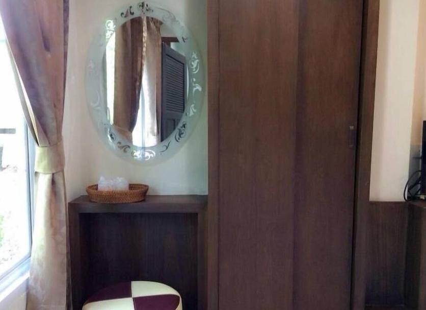 Comodidade do quarto Foto