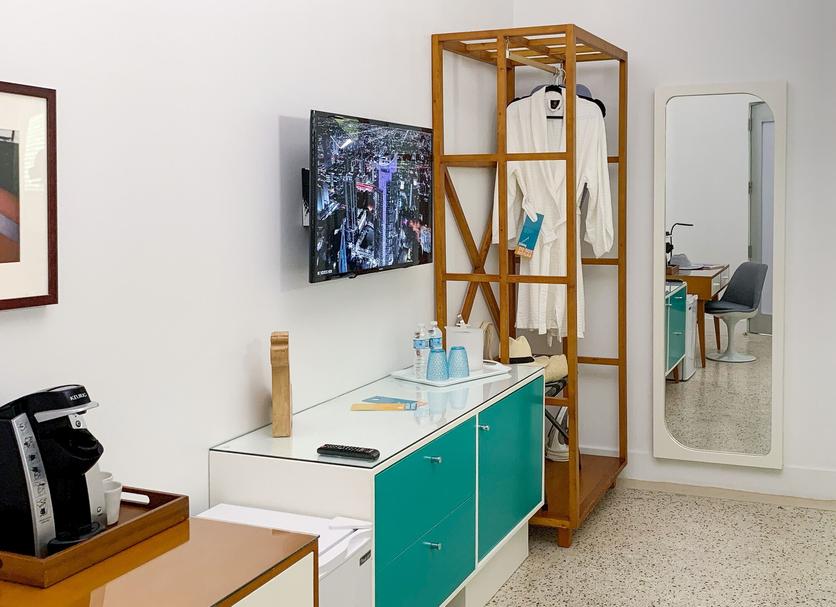 Comodidade do quarto Foto