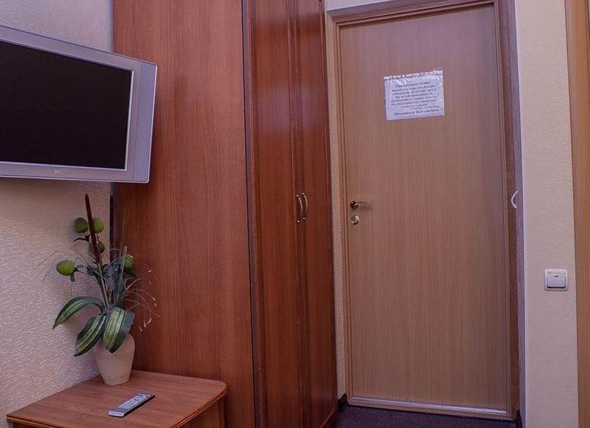 Comodidade do quarto Foto