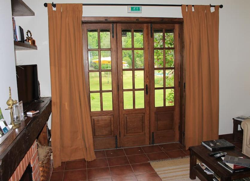 Comodidade do quarto Foto