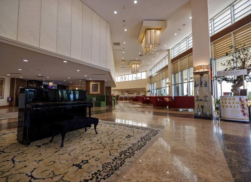 Hall Foto