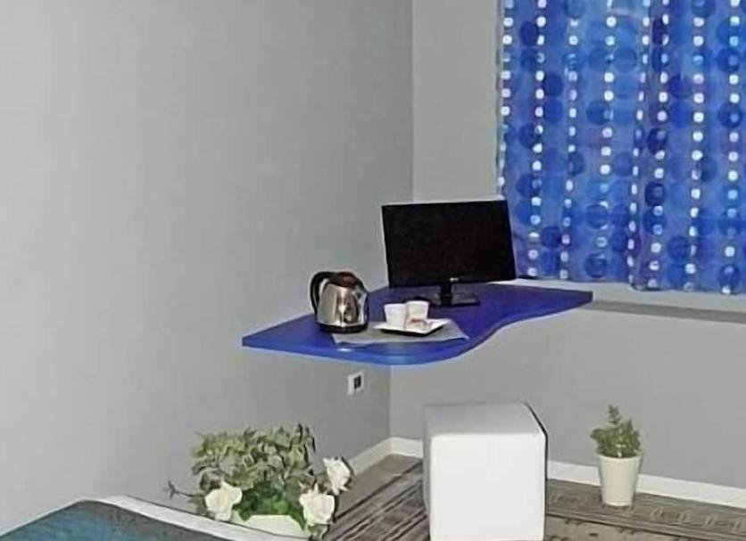 Comodidade do quarto Foto